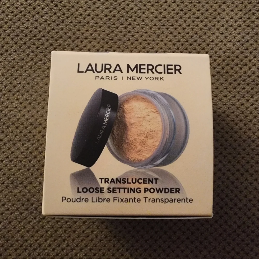 Laura Mercier Loose Setting Powder Translucent .33oz